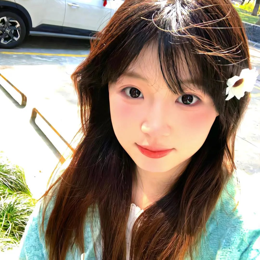 九顶假发的女孩